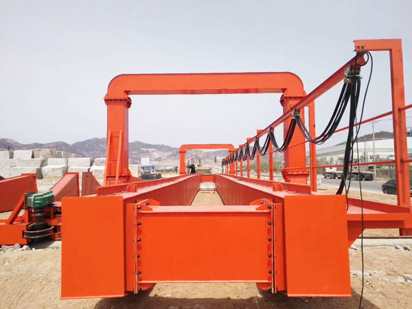 双主梁门式起重机